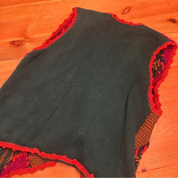 CAROLYN & CO Vest Crochet flowers 
55% RAMIE 45% COTTON - Picture 8 of 10